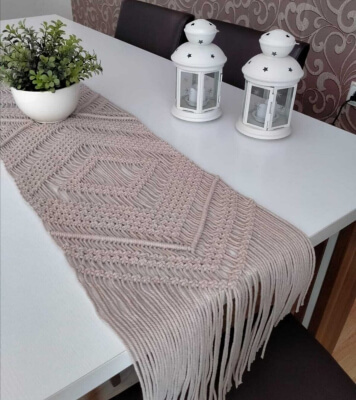 Macrame Runner Table Cloth by Moryel