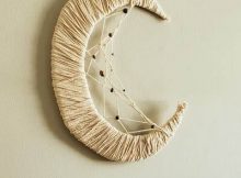 Simple Macrame Crescent Moon Dreamcatcher by Felt Magnet