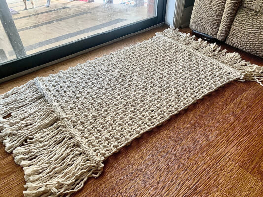 Macrame Rug from LakynsLullaby