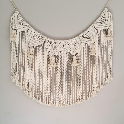 Macrame Tassel Garland Pattern by JeanAndClydeFibers