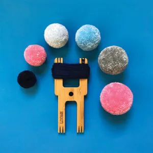 5-in-1 Pom Pom Maker (Robot Model)