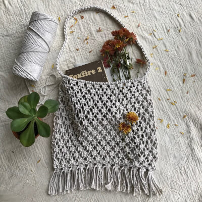 DIY Macrame Tote Bag with Fringe Tutorial Pattern by HouseSparrowNesting