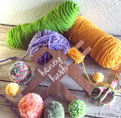 Honey Hush Pom Pom Tool