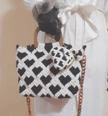 21 Macrame Heart Patterns 8 Sandy's Purses Heart Macrame Pattern by SandysTextileStudio