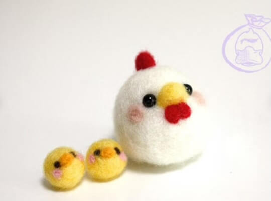 Chicken with Chicks DIY Beginners Needle Felting Kit from BaarDuck