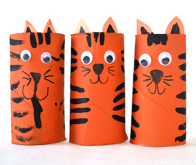 Tubo de cartón Tiger Craft para niños por Creative Family Fun