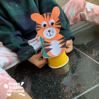 Jumping Tiger Craft para niños de Happy Toddler Playtime