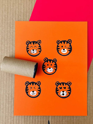 Artesanía del tigre con tubos de papel de Hello Wonderful