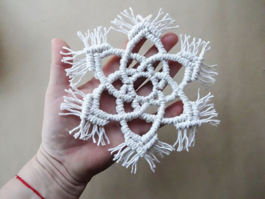 DIY Macrame Snowflake Pattern by NoTailCatHome