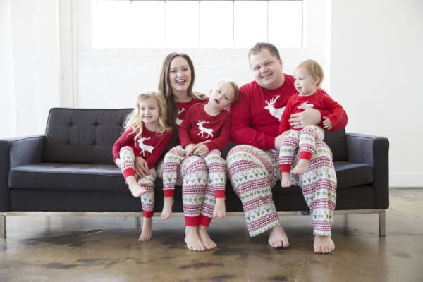 Patrones de costura de pijamas navideños familiares de Sweet Red Poppy