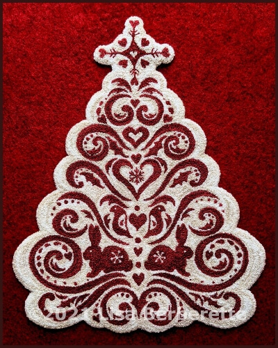 Patrón de enganche de alfombra de árbol de Navidad escandinavo de HappyCatStitchery