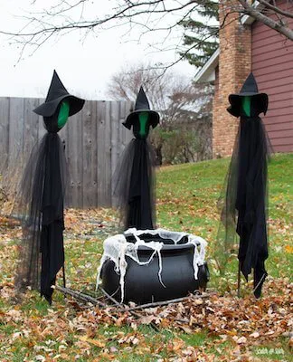 3 Witches And A Cauldron by Scratch And Stitch