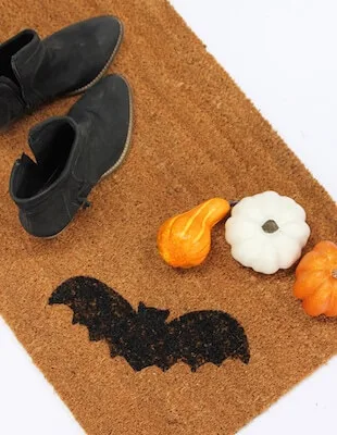 DIY Halloween Doormat by Alice & Lois