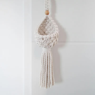 Pod Easy Rope Plant Hanger Pattern by PeloteEtCompagnie