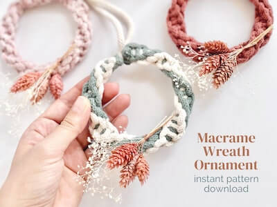 Macrame Wreath Ornament Pattern by Manifold Witness