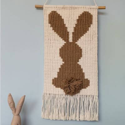 DIY Macrame Bunny Wallhanger by Hoooked
