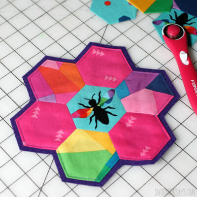 Hexagon Coaster Patrón de empalme de papel inglés gratuito de Swoodson Says