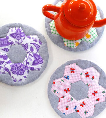 Hexie Hotpad Free English Paper Piercing Pattern from My Poppet Makers