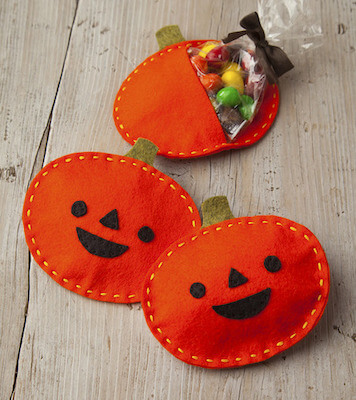 Felt Pumpkin Halloween Treat Pouch by Craft Foxes