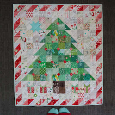 Happy Christmas Mini Quilt Pattern by Maker Valley