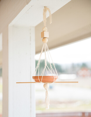 Simple Modern Bird Feeder by Delia Creates