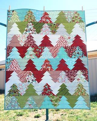 Zigzag Christmas Tree Quilt Pattern by Hopes Quilt Designs