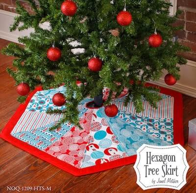 Nite Before Christmas Hexagon Tree Skirt Pattern by Nite Owl Quilting