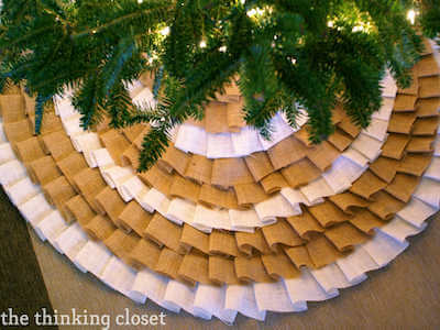 No-Sew Ruffle Christmas Tree Skirt Pattern by The Thinking Closet