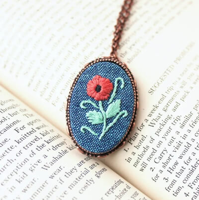 Free Hand Embroidery Necklace Pattern by Cutesy Crafts