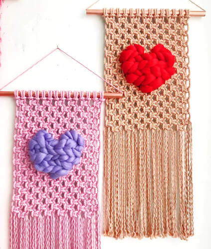 Macrame Weave Heart Kit para colgar en la pared de SarahHarste