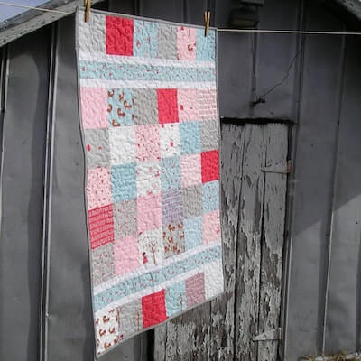 Easy Charm Pack Quilt Pattern by Quilt Finger