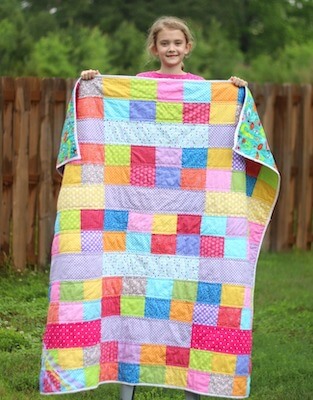 Kids Scrappy Quilt Pattern by Gluesticks Blog