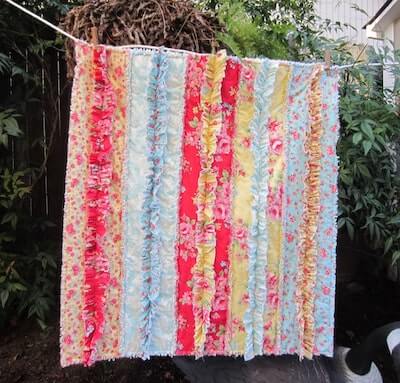 Ruffled Rows Rag Quilt Pattern by Peapod Closet