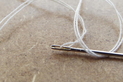 How to Thread an Embroidery Needle