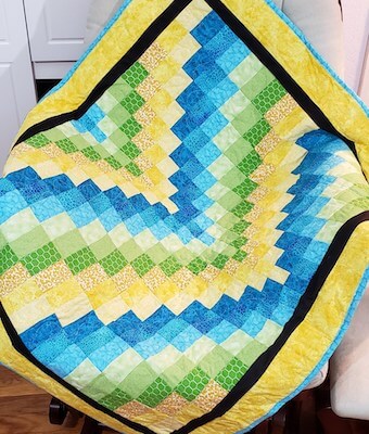 Patrón de edredón Baby Bargello de Becky's Quilt Designs