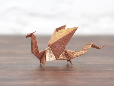 Dragón de origami fácil de Gathered