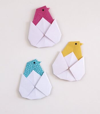 Pollitos de origami en huevos de Gathering Beauty