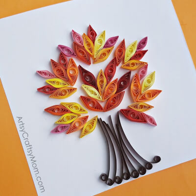 Quilling de papel fácil manualidad del árbol de otoño por Artsy Craftsy Mom