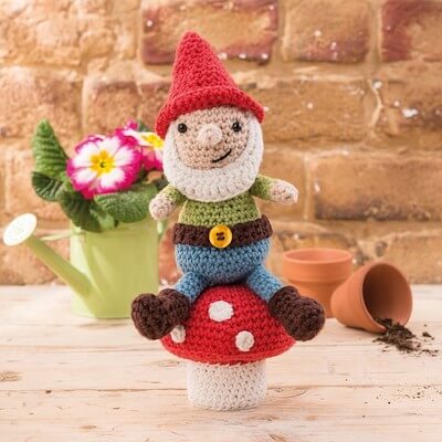 Free Crochet Gnome Pattern by Gathered