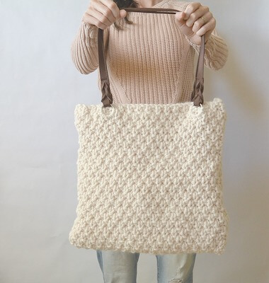 Mountain Knit Tote Bag Pattern by Mama In A Stitch
