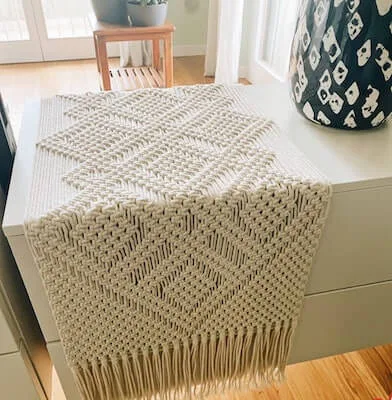 Macrame Table Runner Pattern by Olmo Home Studio