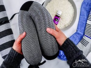 DIY No-Sew Natural Heating Pads by Making Lemonade