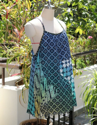 Perfect Beach Dress for Summer Fun by So Sew Easy