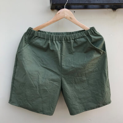 Sewing Pattern Men's Shorts with Pockets by lacevinepatterns