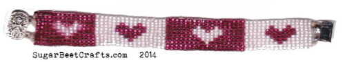 Heart Bracelet Free Bead Loom Pattern by Sugar Beet Crafts
