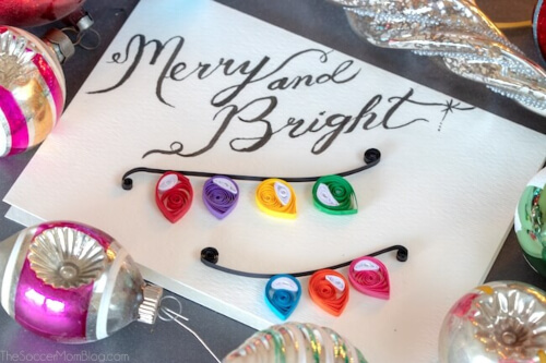 Quilled Christmas Card Lights Pattern from The Soccer Mom Blog