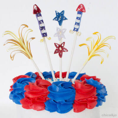 Fourth Of July Quilled Paper Cake Topper by Chica And Jo