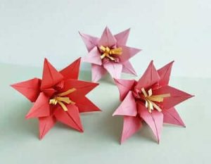 How To Make An Origami Lily Flower by The Craftaholic Witch