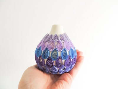 Paper Quilled Teardrop Vase by Instructables