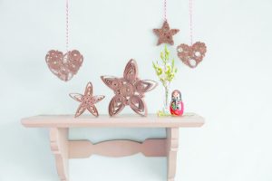 Decoraciones rústicas con plumas de Cut Out & Keep